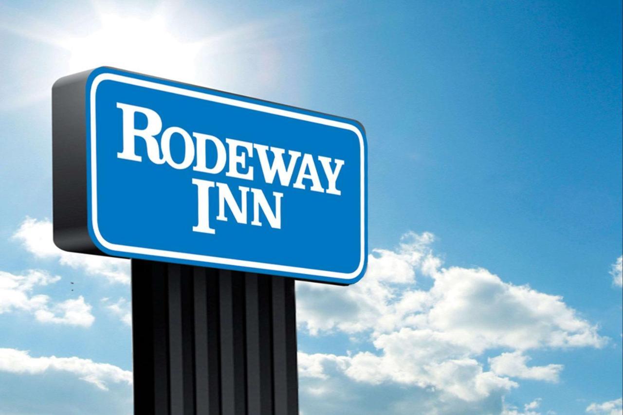 Rodeway Inn Кантон Екстериор снимка
